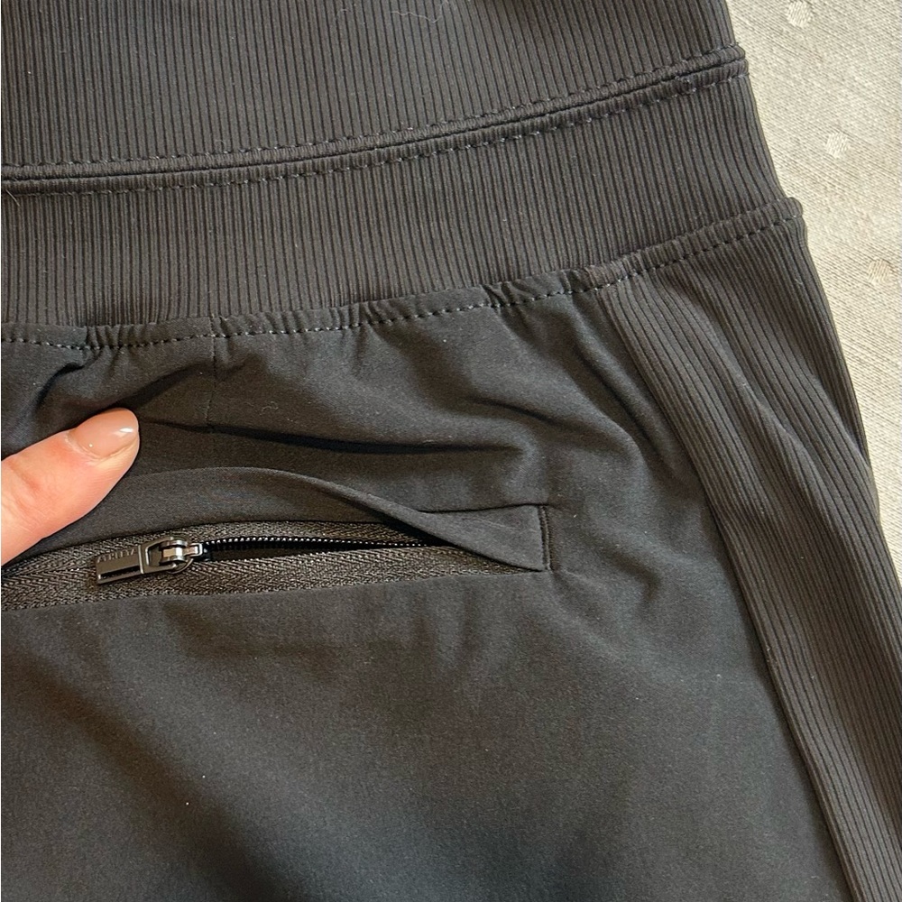 NWT Athleta Brooklyn Shorts | Size 2 Tall | Black - Picture 10 of 15
